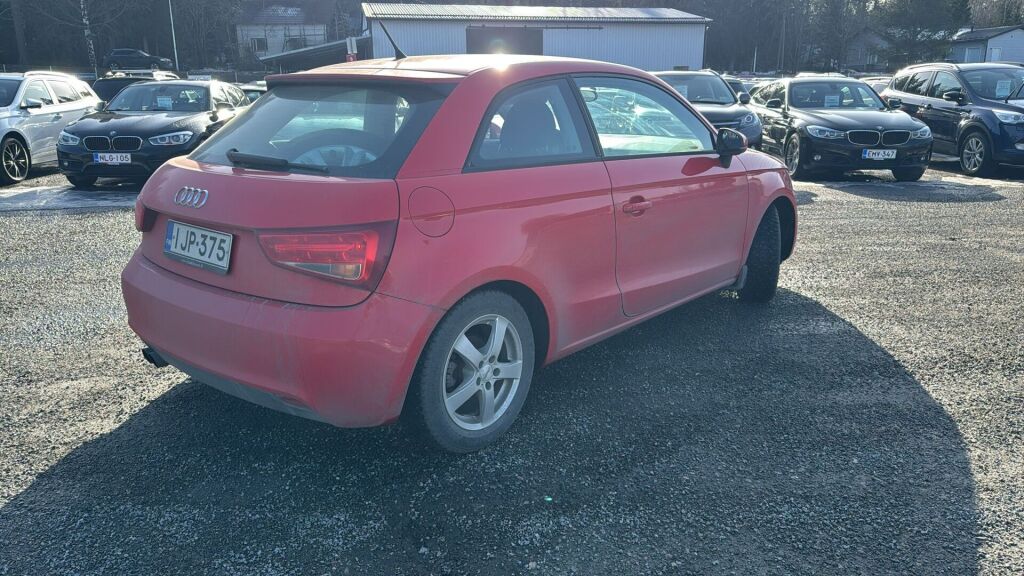 Audi A1 2010 Punainen