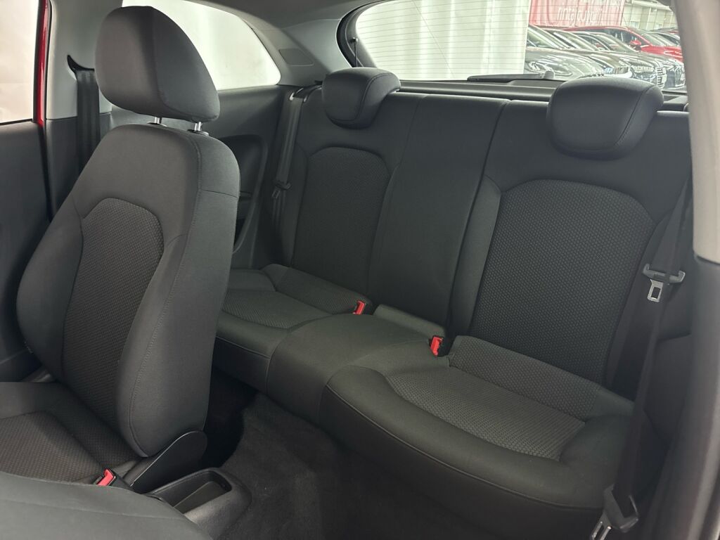 Audi A1 2010 Punainen