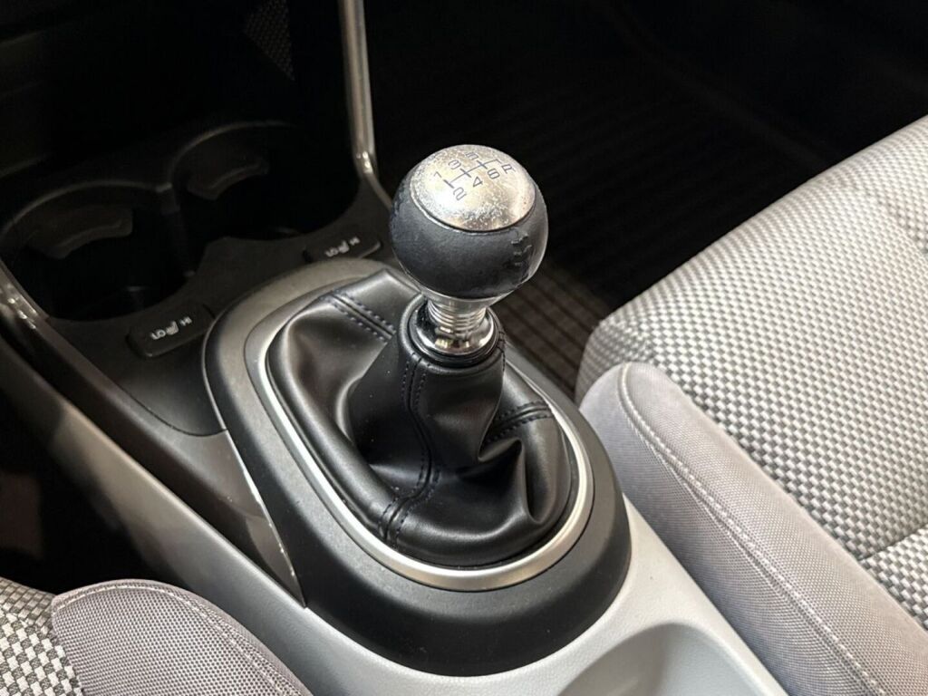 Honda CR-Z 2010 Valkoinen