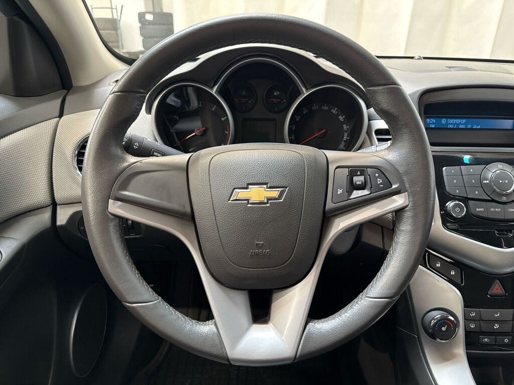 Chevrolet Cruze 2010 Musta