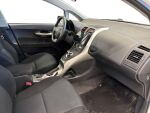 Toyota Auris 2010 Valkoinen