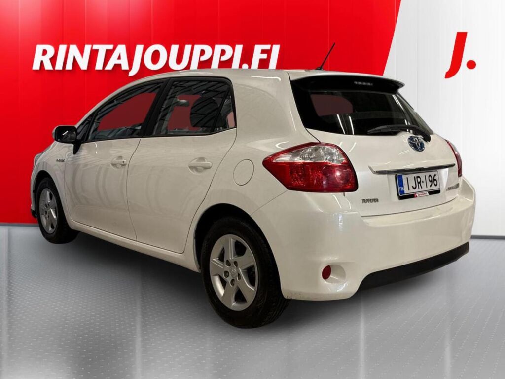 Toyota Auris 2010 Valkoinen