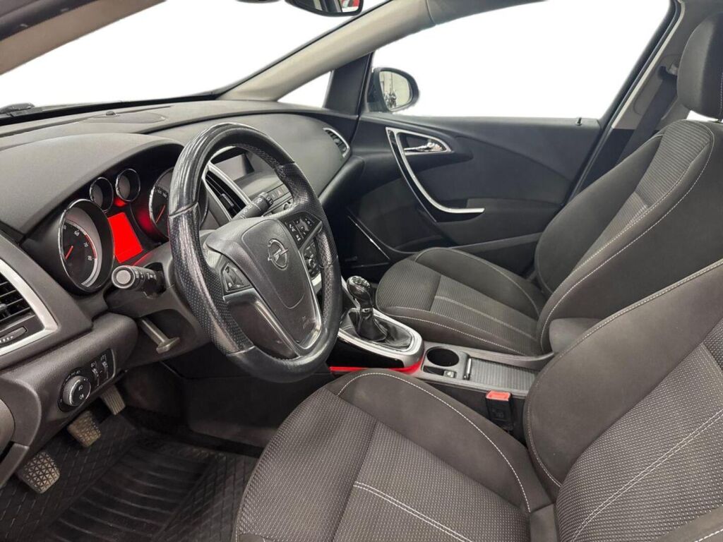 Opel Astra 2010, kuva 7/21