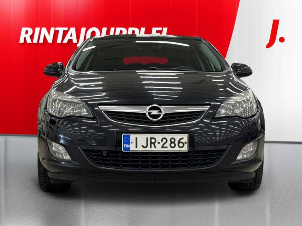 Opel Astra 2010, kuva 4/21