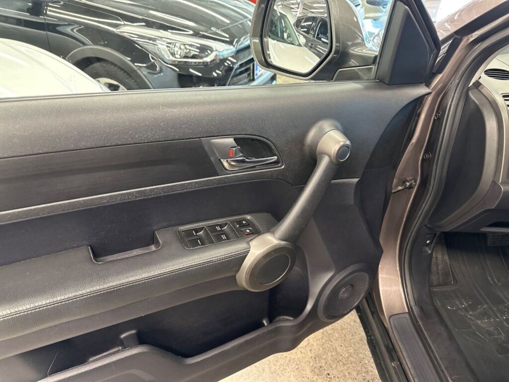 Honda CR-V 2010 Ruskea (beige)