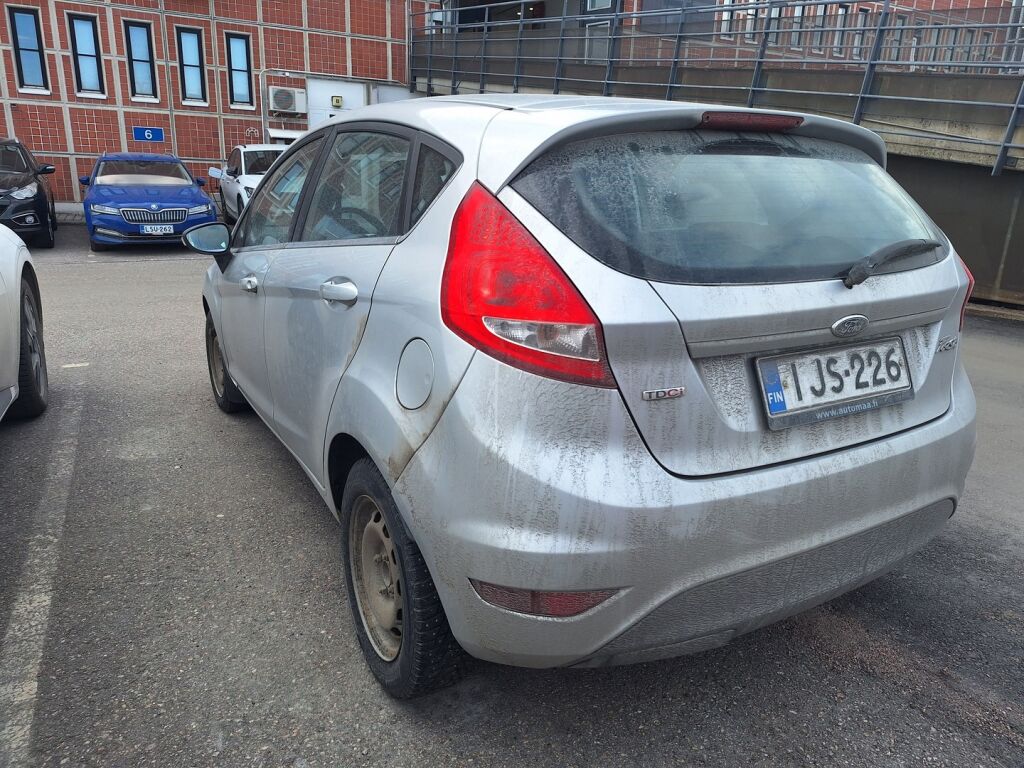 Ford Fiesta 2011 Harmaa