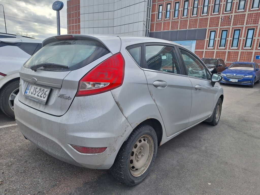 Ford Fiesta 2011 Harmaa