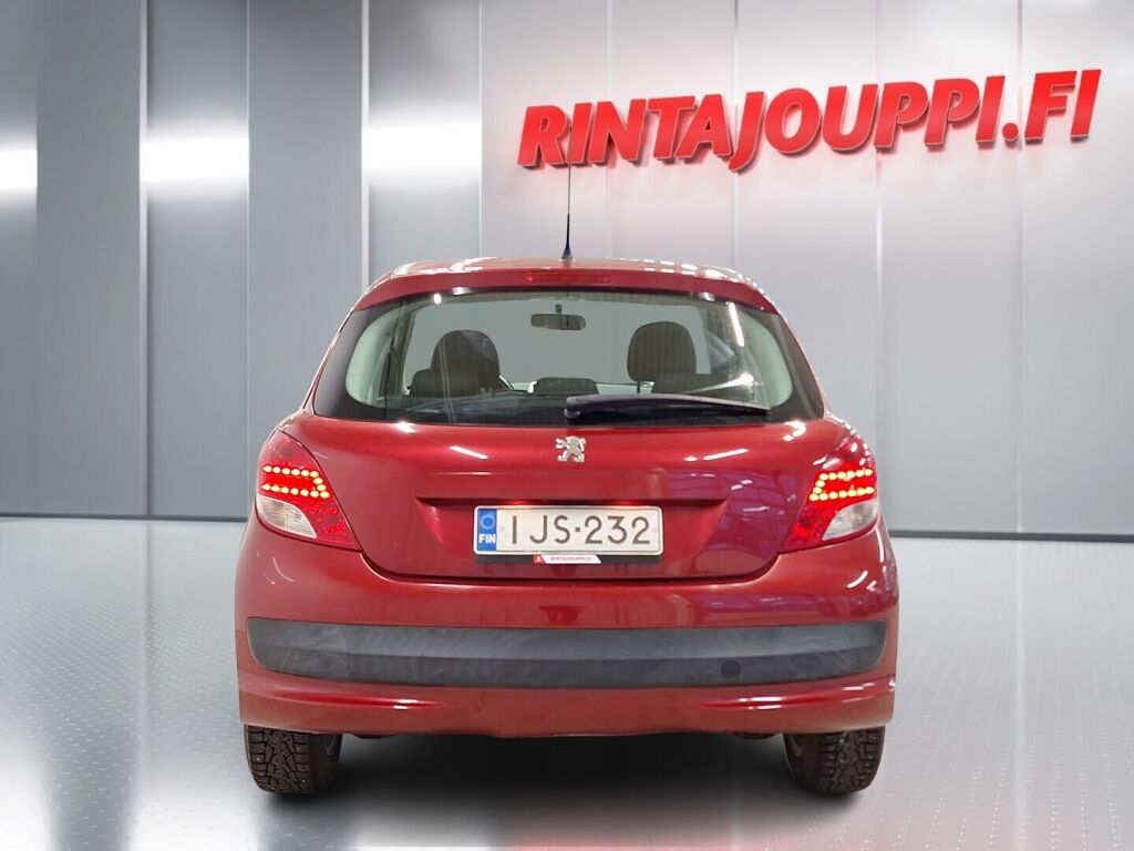Peugeot 207 2011 Punainen