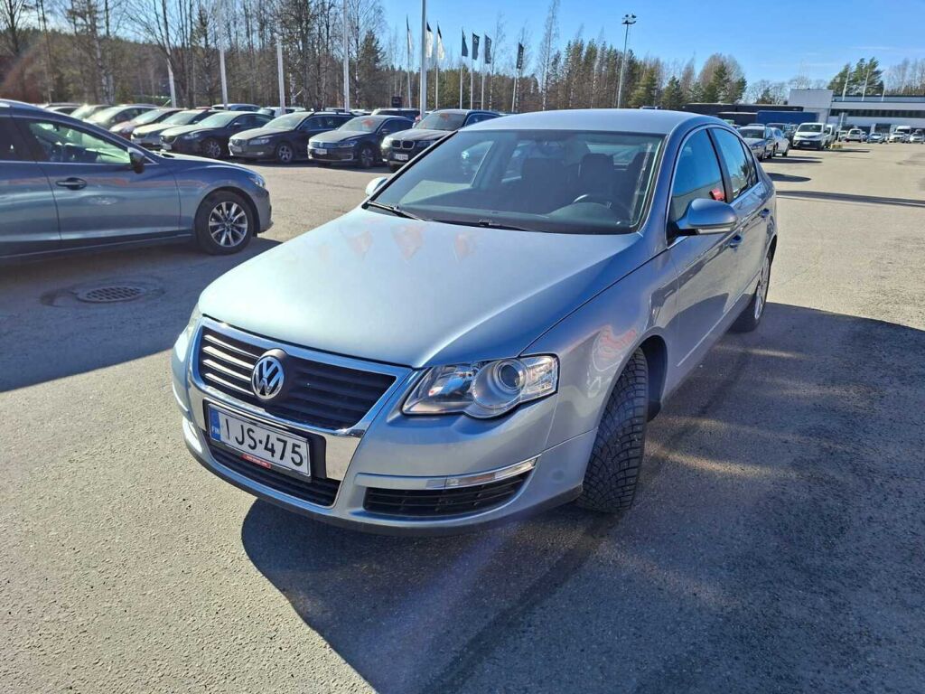 Volkswagen Passat 2005 Hopea
