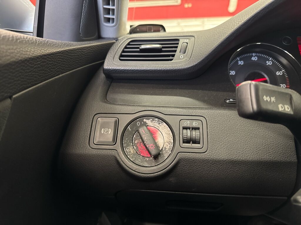 Volkswagen Passat 2005 Hopea