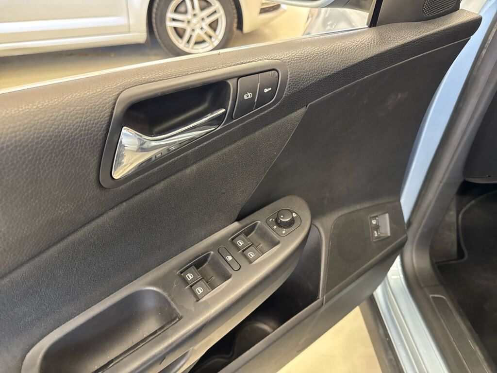 Volkswagen Passat 2005 Hopea