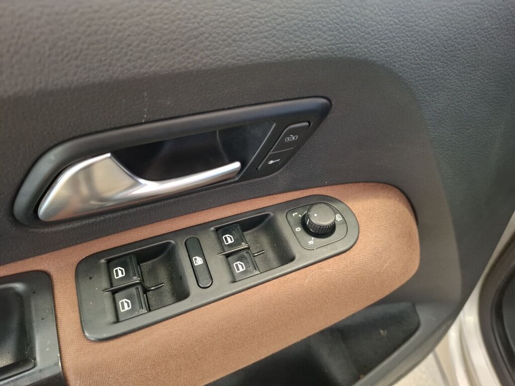 Volkswagen Amarok 2011 Hopea