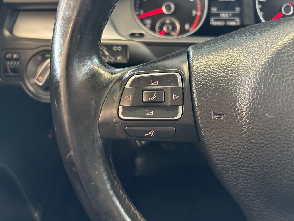 Volkswagen Passat 2011 Ruskea (beige)