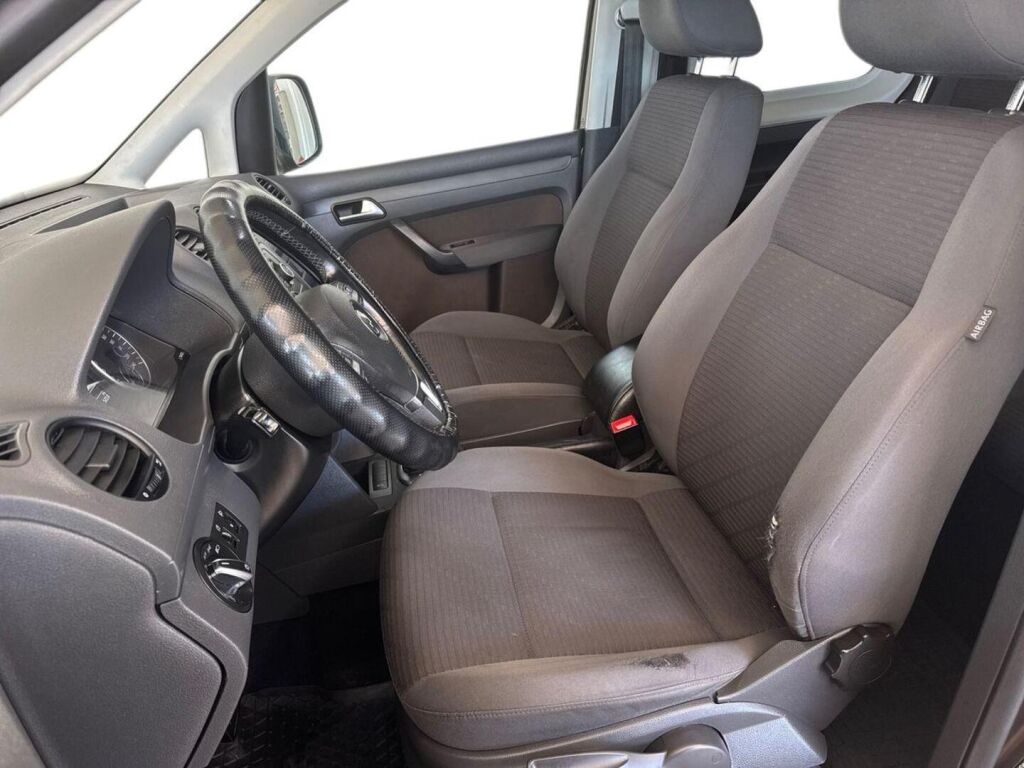 Volkswagen Caddy Maxi 2011 Ruskea (beige)