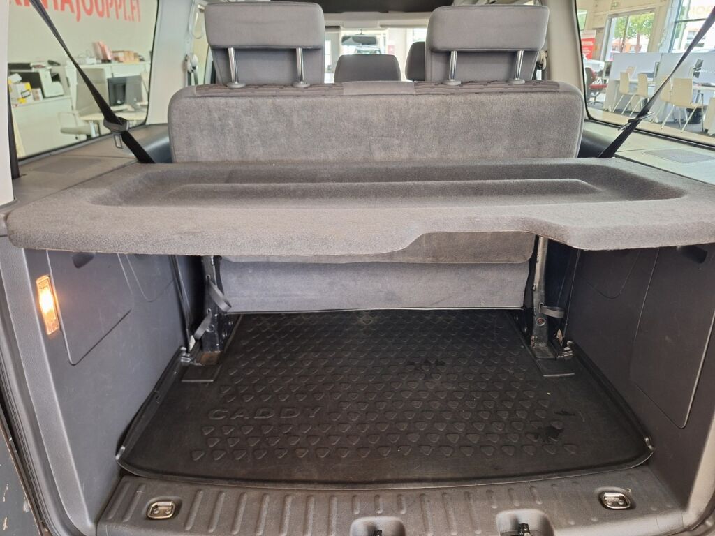 Volkswagen Caddy Maxi 2011 Ruskea (beige)