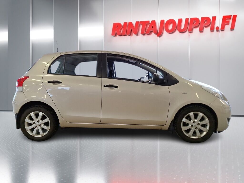 Toyota Yaris 2011 Hopea