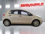 Toyota Yaris 2011 Hopea