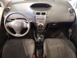 Toyota Yaris 2011 Hopea