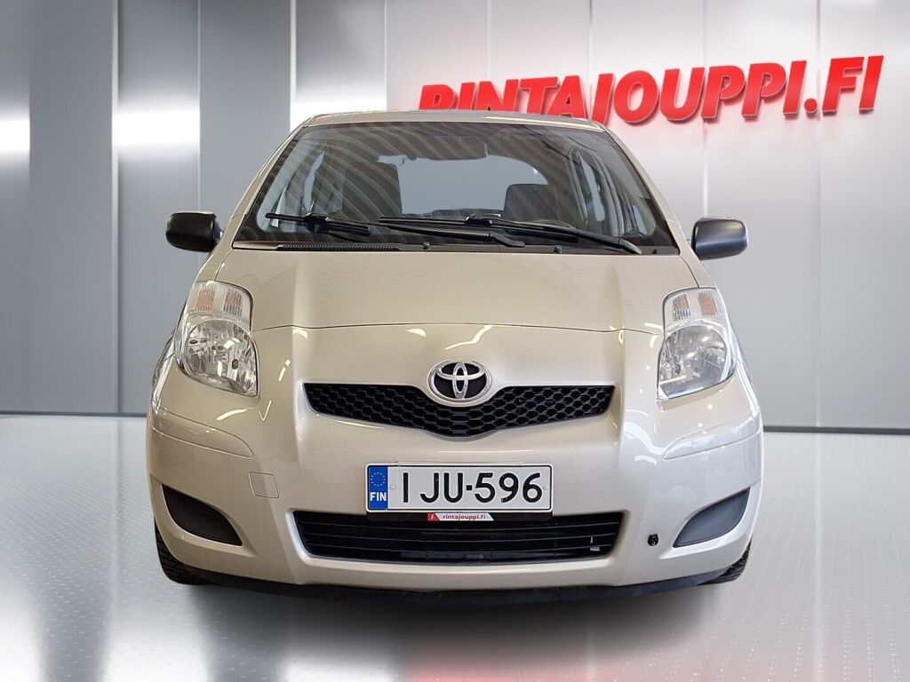 Toyota Yaris 2011 Hopea