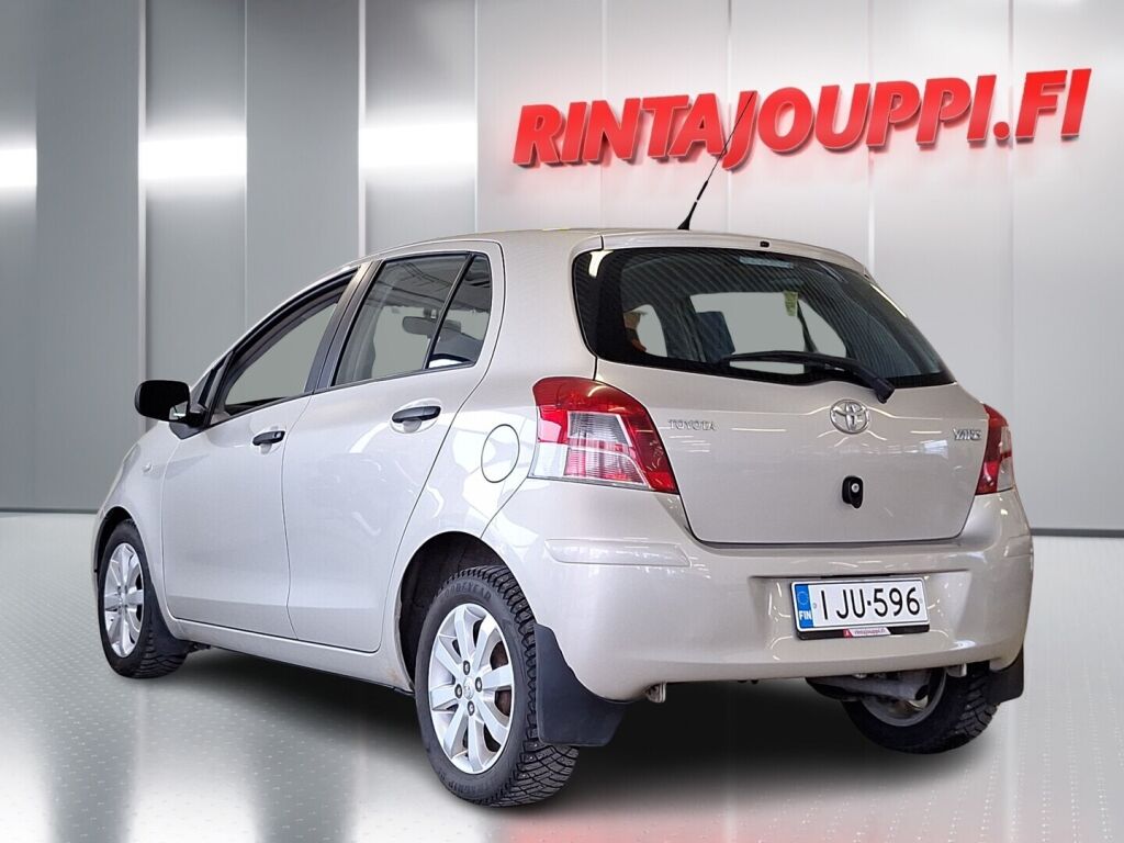 Toyota Yaris 2011 Hopea
