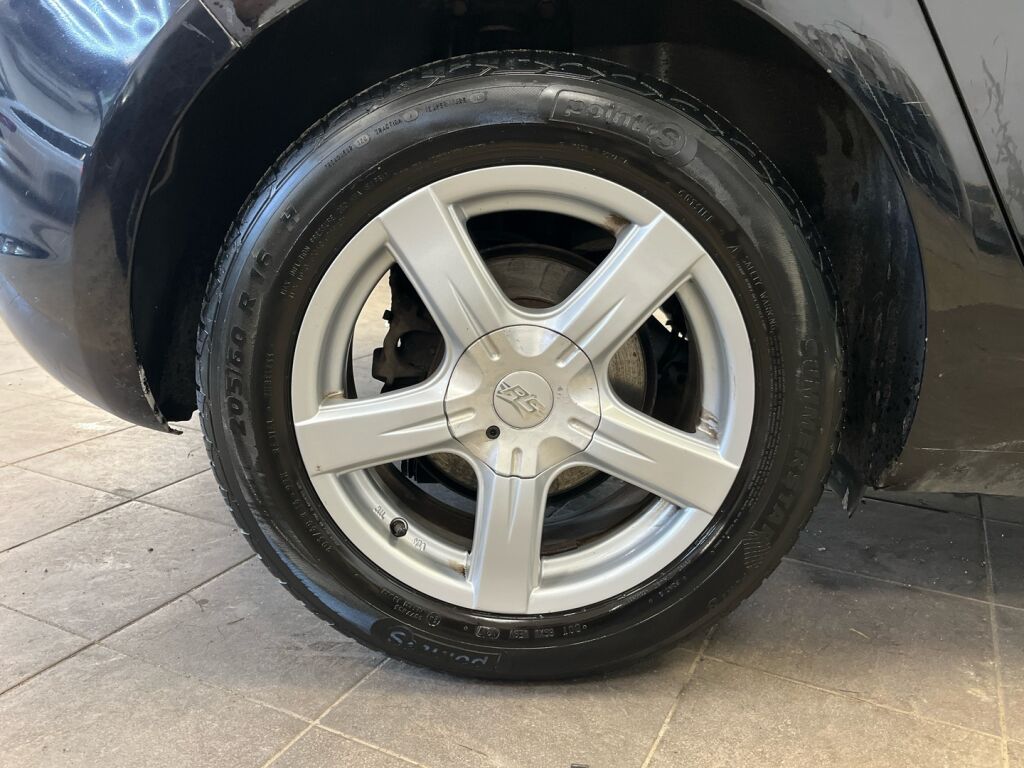 Opel Astra 2011 Musta