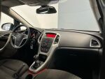 Opel Astra 2011 Musta