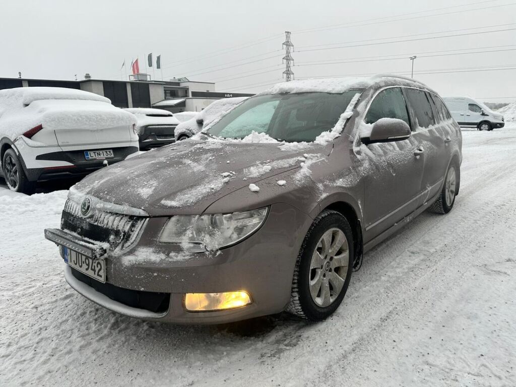 Skoda Superb 2011 Harmaa