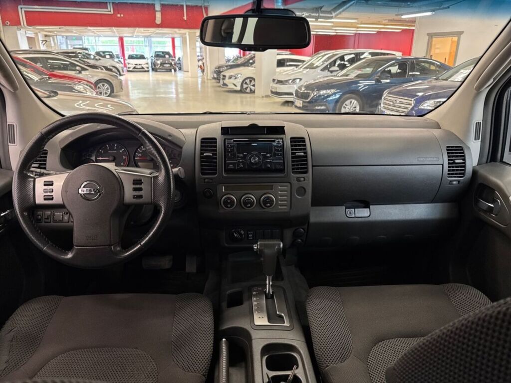 Nissan Navara 2006 Harmaa