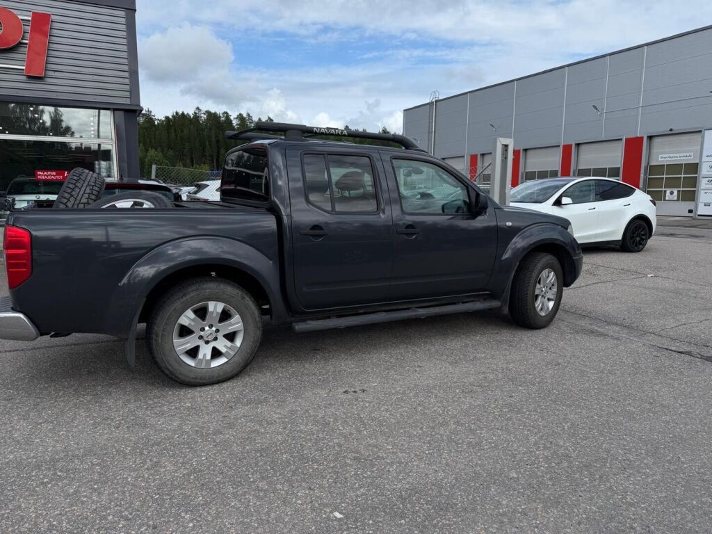 Nissan Navara 2006 Harmaa