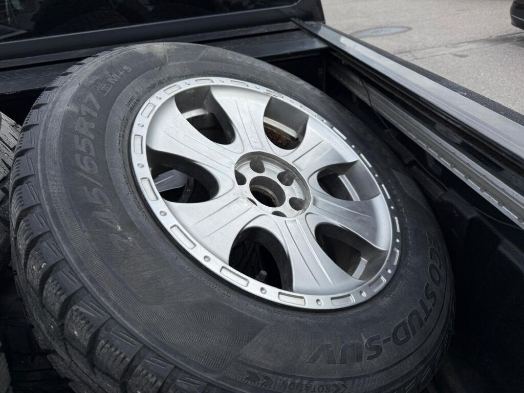Nissan Navara 2006 Harmaa