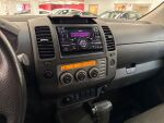 Nissan Navara 2006 Harmaa