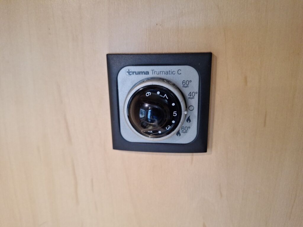 Dethleffs Globebus 2009 Valkoinen