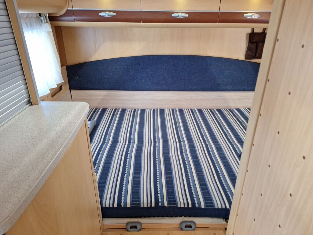 Dethleffs Globebus 2009 Valkoinen