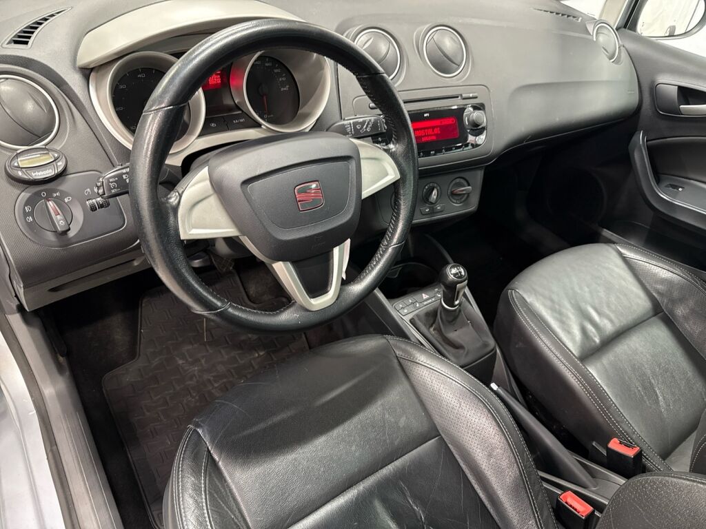 Seat Ibiza ST 2011 Harmaa