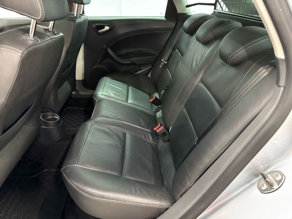 Seat Ibiza ST 2011 Harmaa