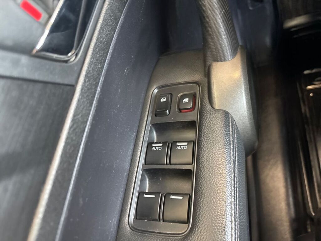 Honda CR-V 2011 Musta