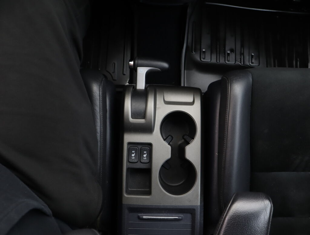Honda CR-V 2011 Musta