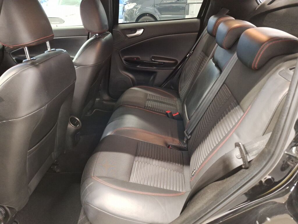 Alfa Romeo Giulietta 2013 Musta