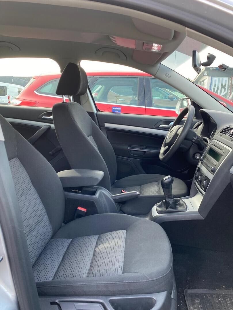 Skoda Octavia 2011 Harmaa