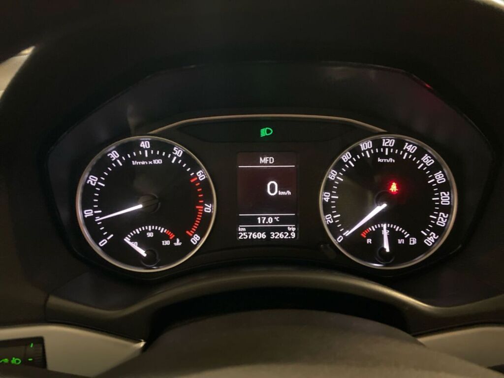 Skoda Octavia 2011 Harmaa