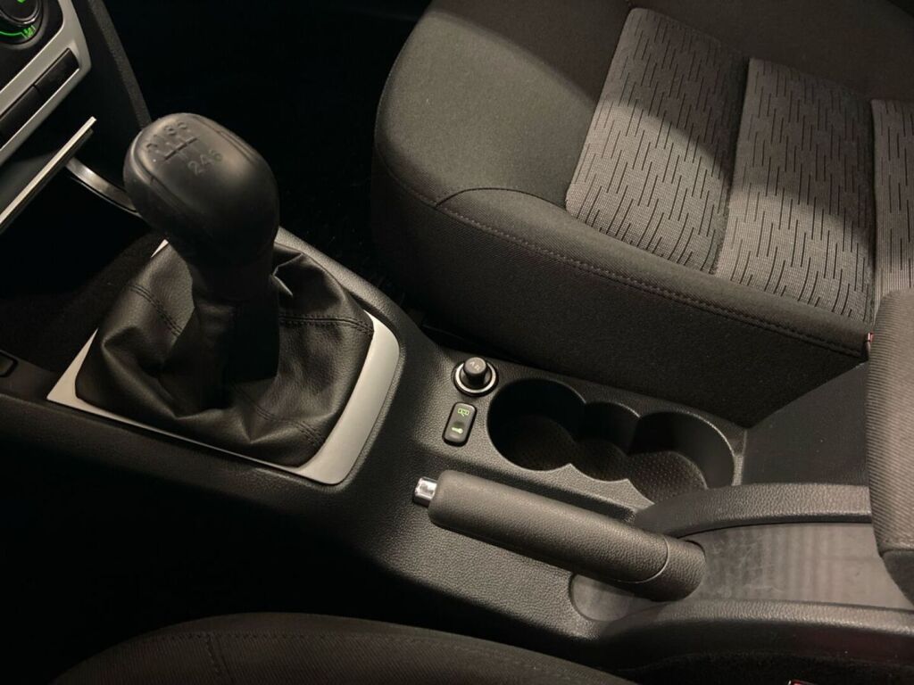 Skoda Octavia 2011 Harmaa
