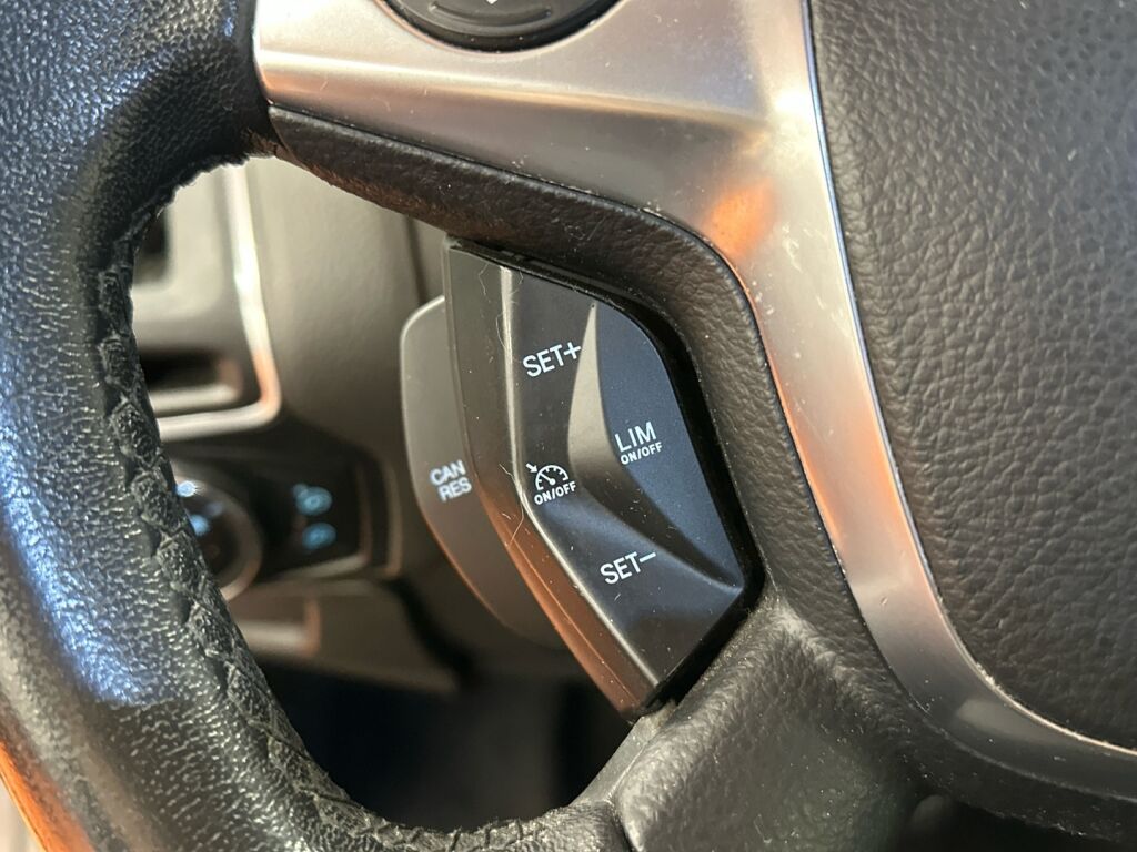 Ford Focus 2011 Harmaa