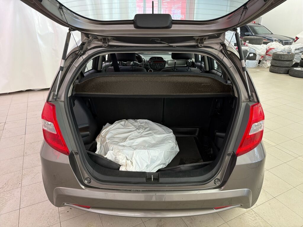 Honda Jazz 2011 Ruskea (beige)