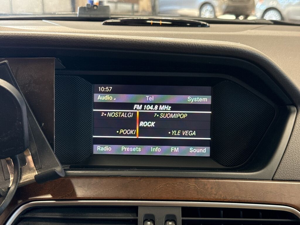 Mercedes-Benz C 2011 Sininen