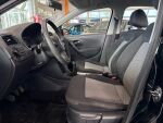 Volkswagen Polo 2011 Musta