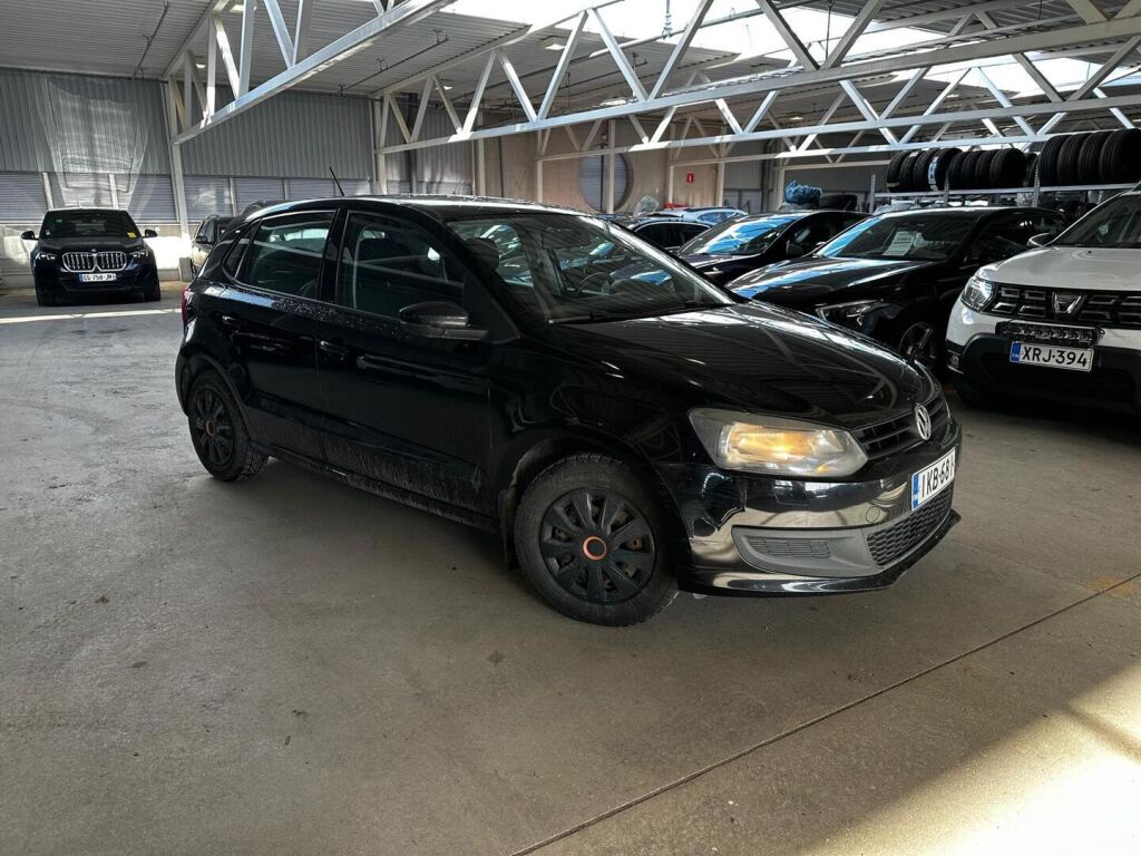 Volkswagen Polo 2011 Musta