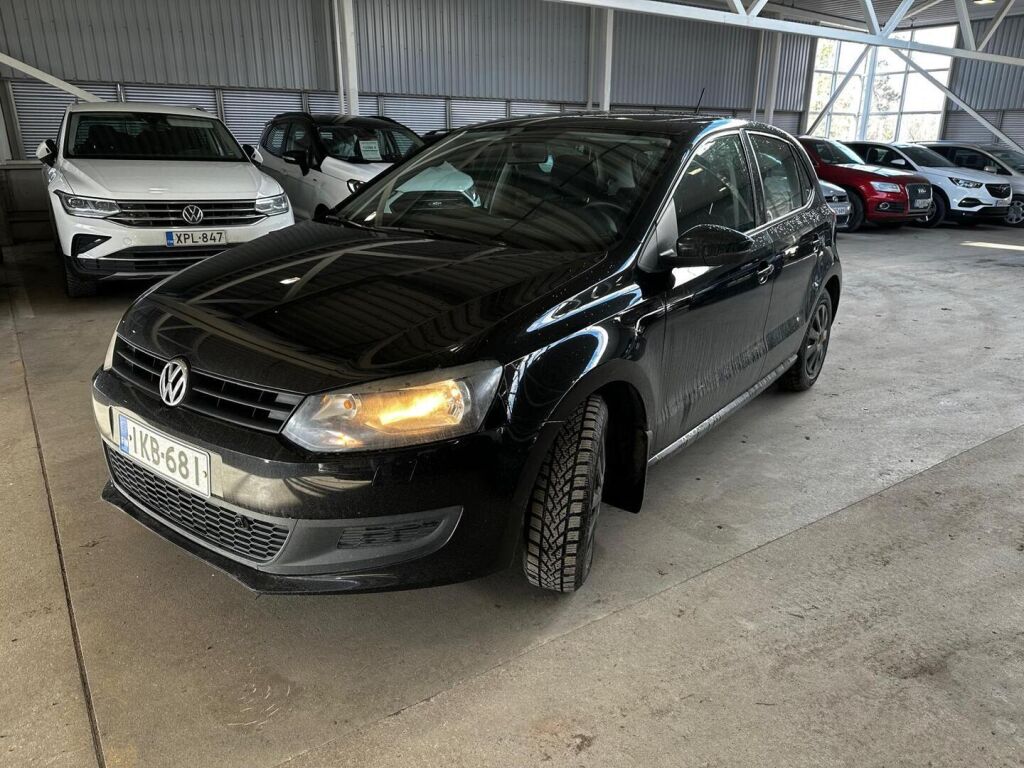 Volkswagen Polo 2011 Musta