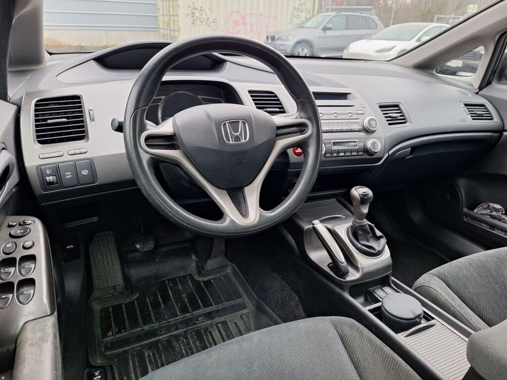 Honda Civic 2011 Musta