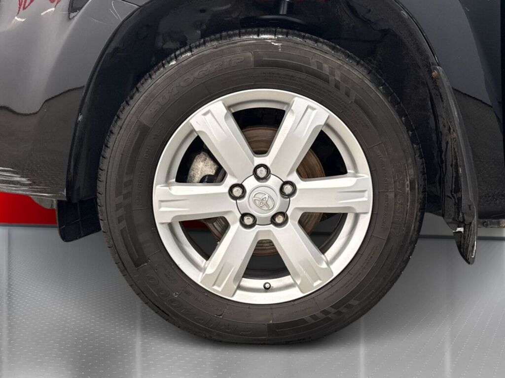Toyota RAV4 2011 Musta