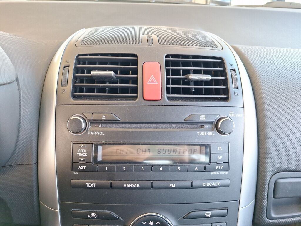 Toyota Auris 2011 Sininen